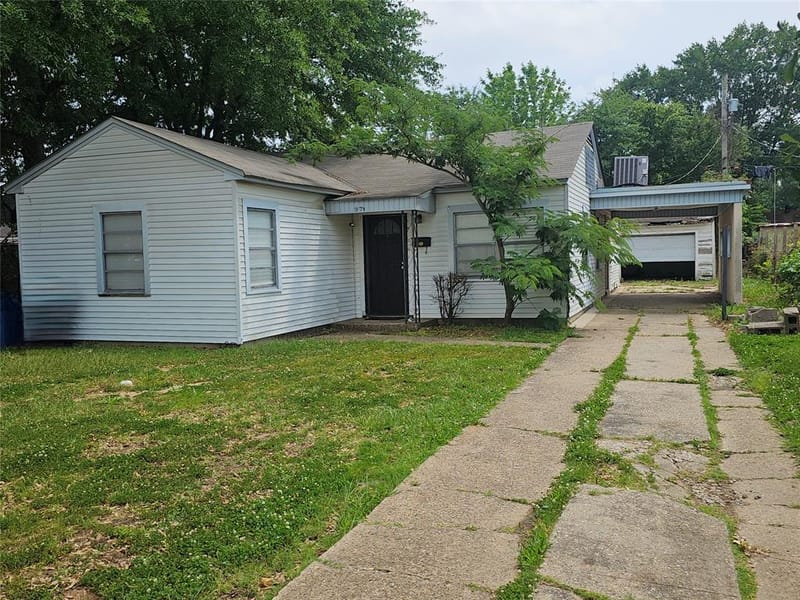 2711 Parkridge Street, Shreveport LA 71108 - Photo 2