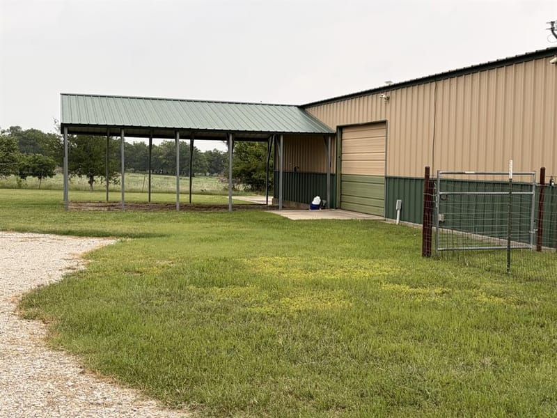 1746 CR 4522, Decatur TX 76234 - Photo 5