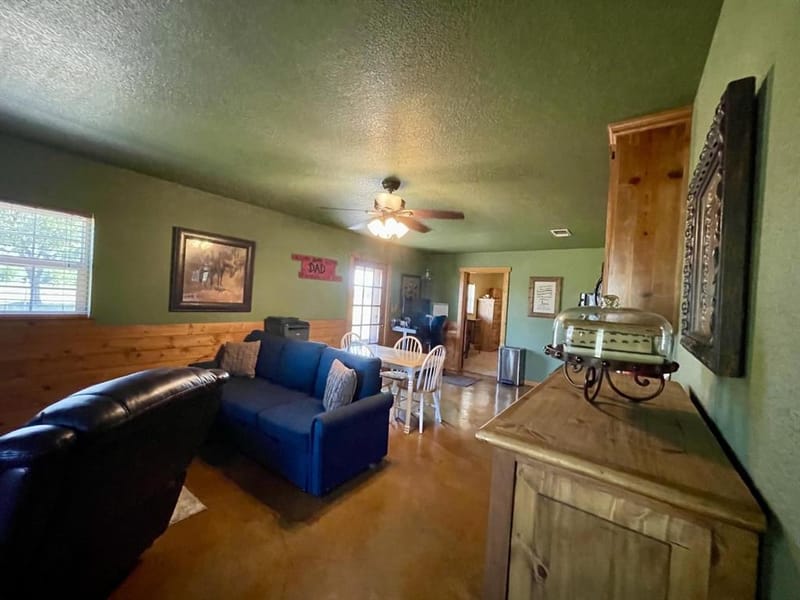 1746 CR 4522, Decatur TX 76234 - Photo 21