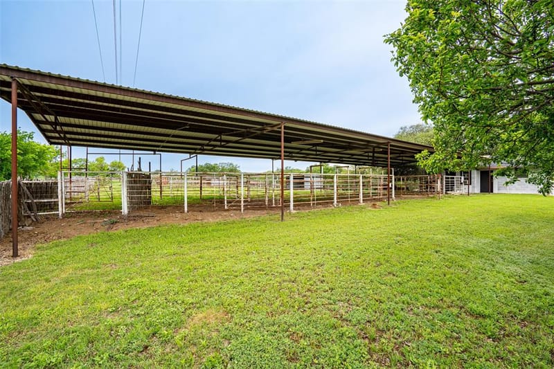 1766 CR 424, Stephenville TX 76401 - Photo 29