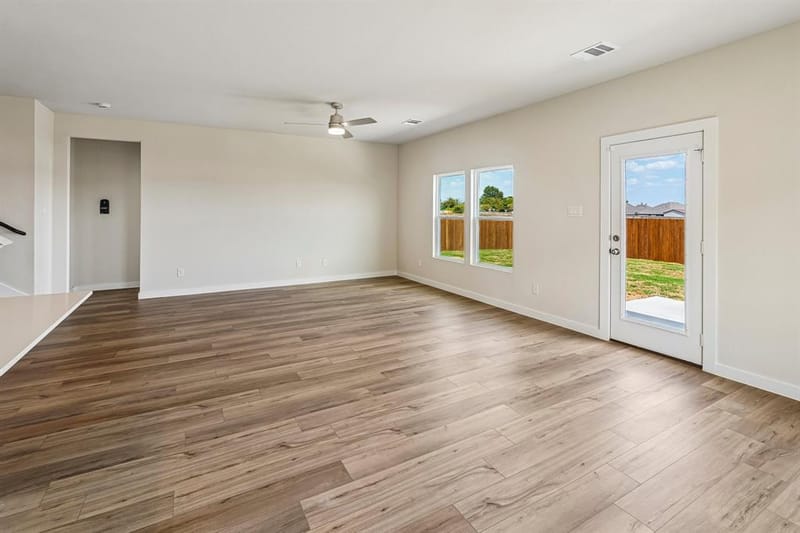 372 Declan Street, Springtown TX 76082 - Photo 10