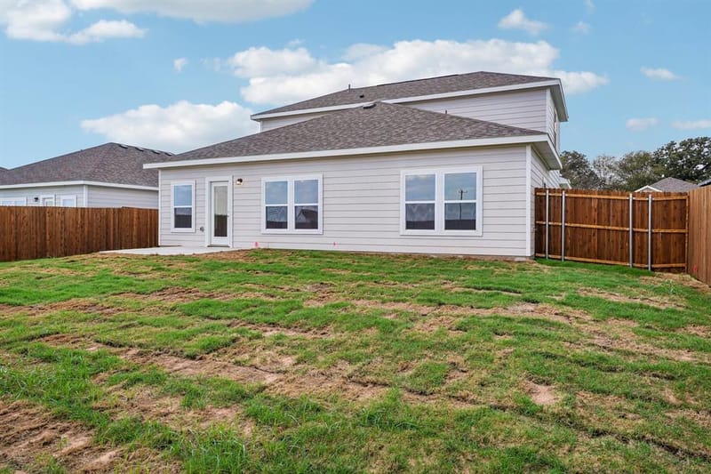 372 Declan Street, Springtown TX 76082 - Photo 35