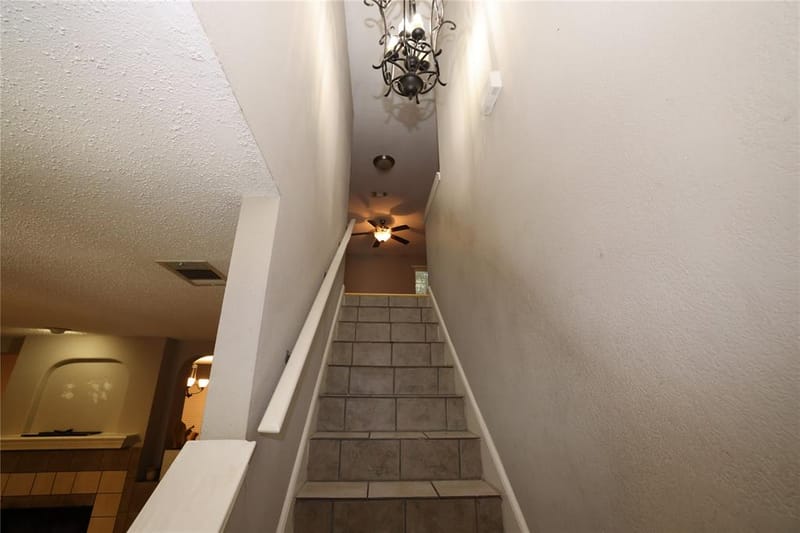 4360 Mesa Drive, Carrollton TX 75010 - Photo 13