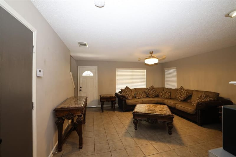 4360 Mesa Drive, Carrollton TX 75010 - Photo 5