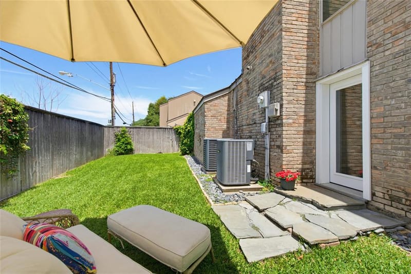 8903 Maple Glen Drive, Dallas TX 75231 - Photo 26