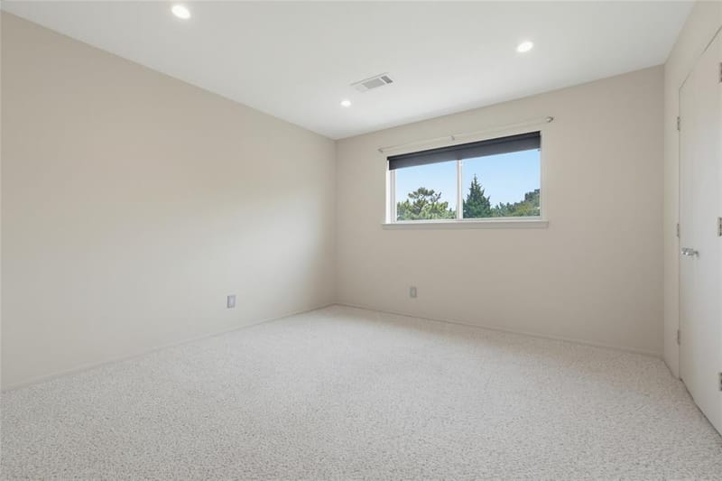 8903 Maple Glen Drive, Dallas TX 75231 - Photo 30