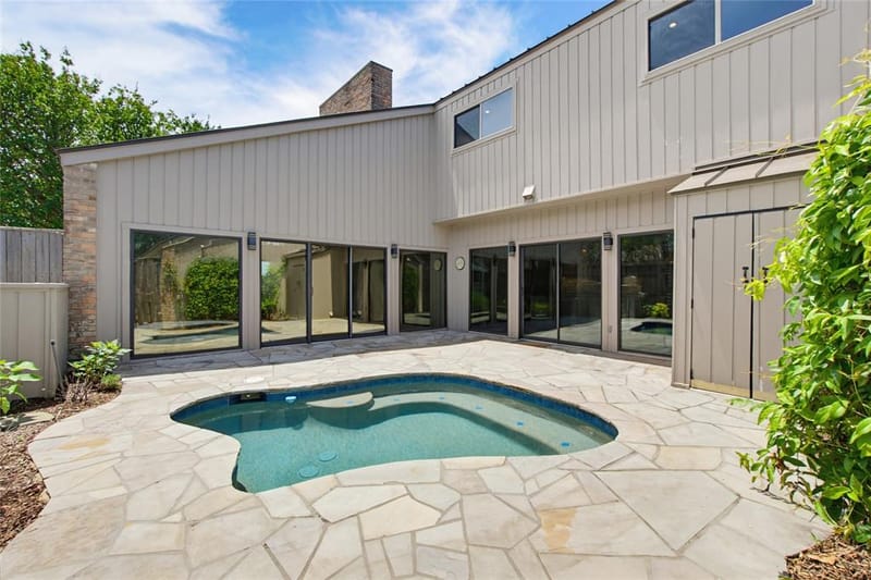 8903 Maple Glen Drive, Dallas TX 75231 - Photo 18