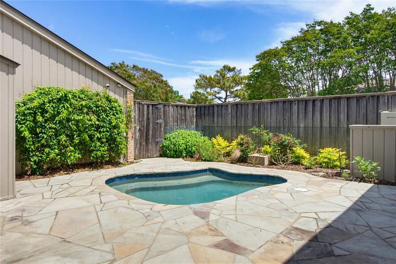 8903 Maple Glen Drive, Dallas TX 75231 - Photo 19