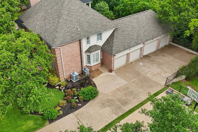 3323 Shellbrook Court, Arlington TX 76016 - Photo 4