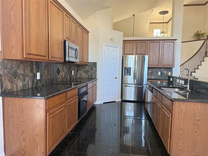 804 Rushmore Drive, Allen TX 75002 - Photo 11