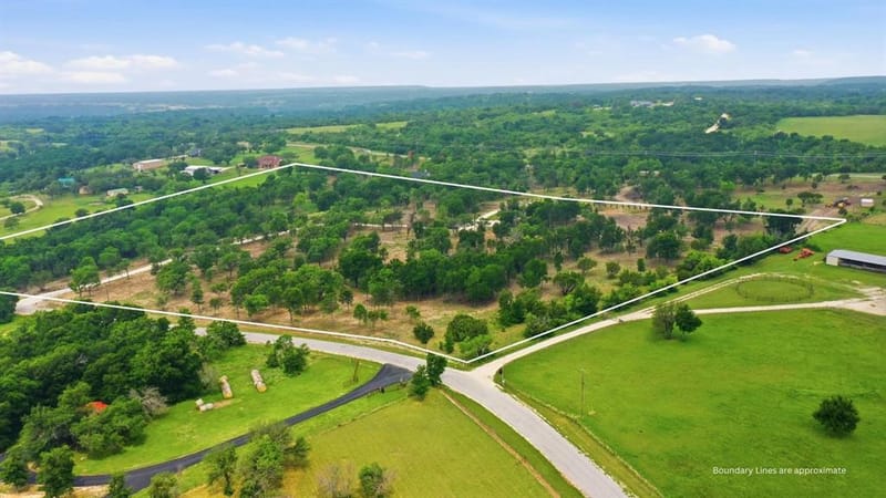 1070 Diamond Oaks Road, Stephenville TX 76401 - Photo 4