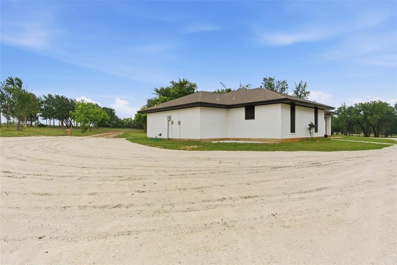 1070 Diamond Oaks Road, Stephenville TX 76401 - Photo 8