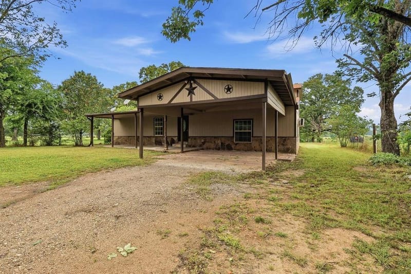 1191 County Road 3240, Mount Pleasant TX 75455