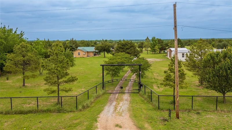 1782 Fm 1569, Greenville TX 75401 - Photo 30