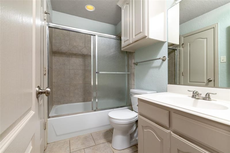 8105 Thornwood Drive, North Richland Hills TX 76182 - Photo 28