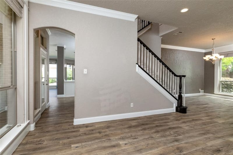 8105 Thornwood Drive, North Richland Hills TX 76182 - Photo 9