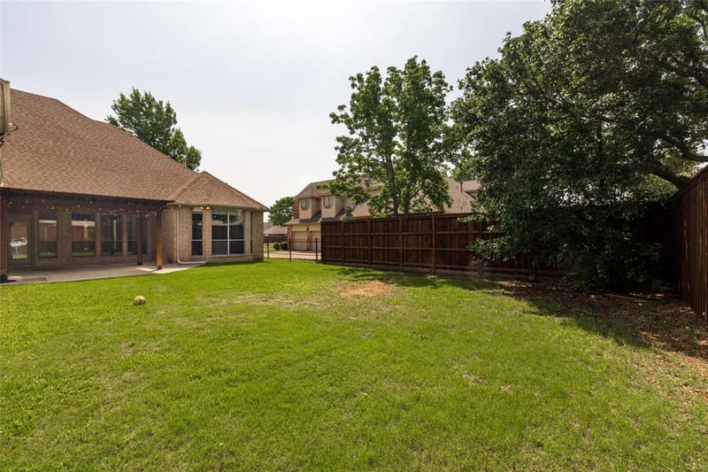 8105 Thornwood Drive, North Richland Hills TX 76182 - Photo 37