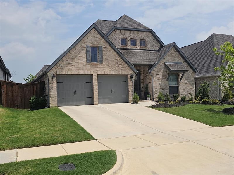 1817 Buckeye Lane, Mansfield TX 76063 - Photo 2