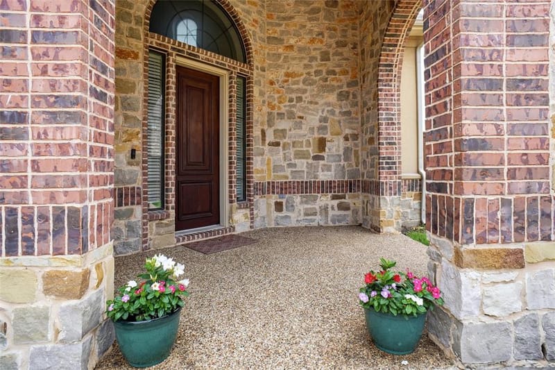 316 Vickery Way, Denton TX 76210 - Photo 2