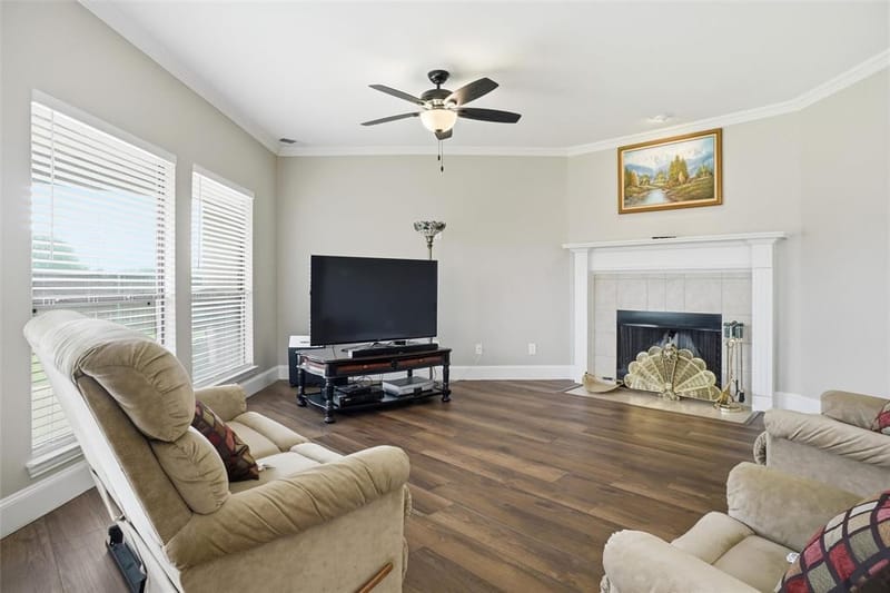 316 Vickery Way, Denton TX 76210 - Photo 9