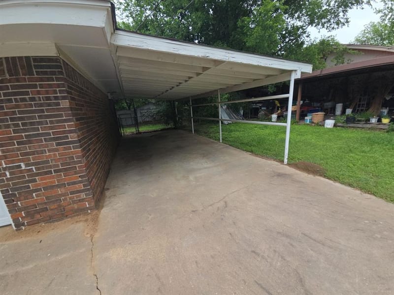 709 Lee Street, Bowie TX 76230 - Photo 32