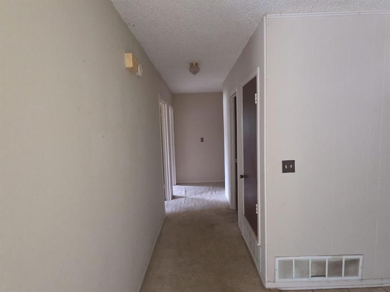 709 Lee Street, Bowie TX 76230 - Photo 18