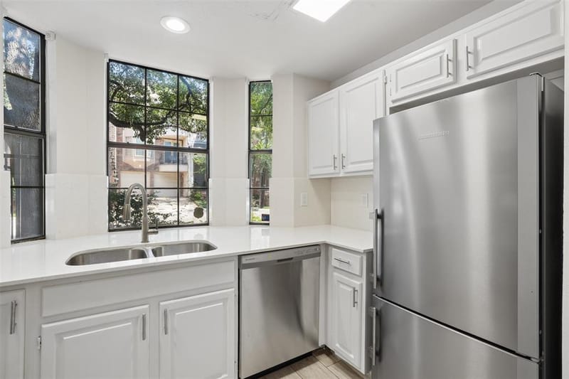 4307 Gilbert Avenue # 302, Dallas TX 75219 - Photo 10