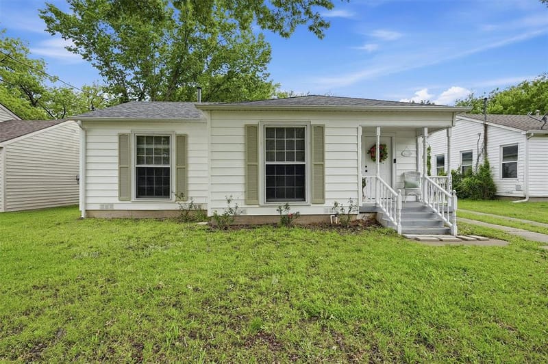 1032 N Lockhart Street, Sherman TX 75092 - Photo 6
