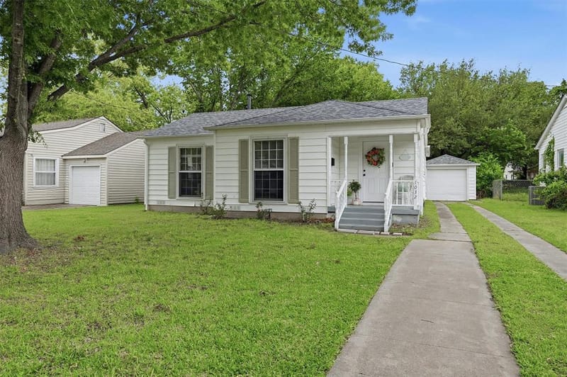1032 N Lockhart Street, Sherman TX 75092