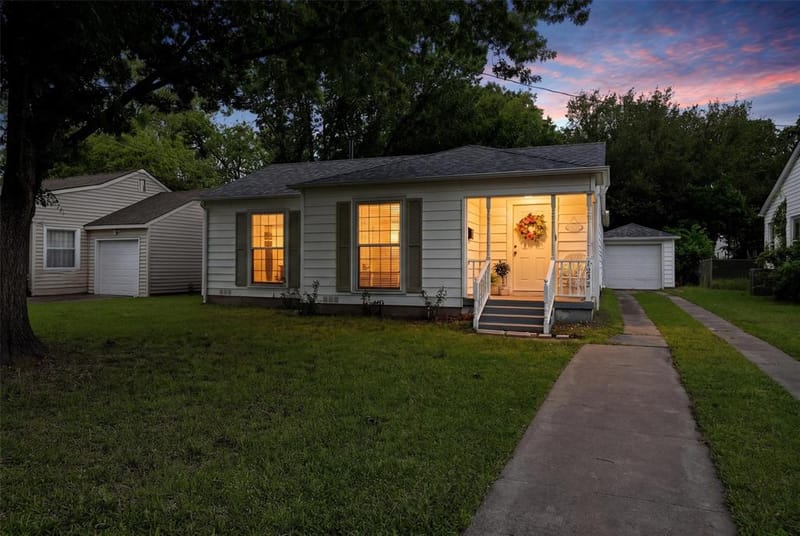 1032 N Lockhart Street, Sherman TX 75092 - Photo 35