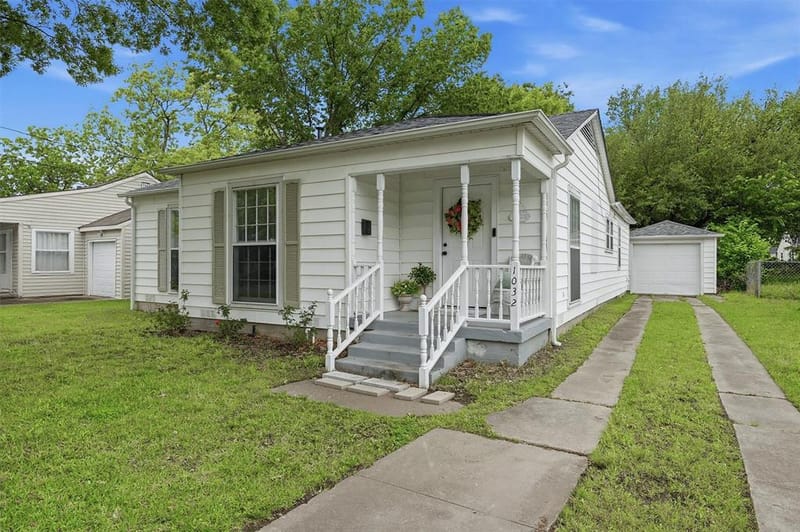 1032 N Lockhart Street, Sherman TX 75092 - Photo 8