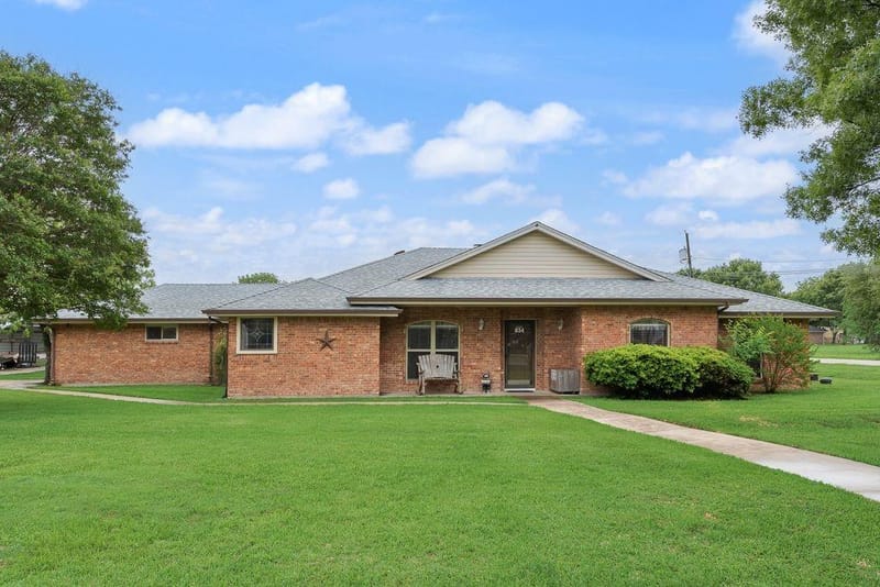 834 Rock Creek Lane, Red Oak TX 75154