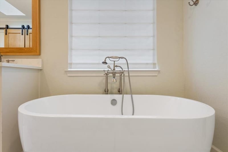 402 Shadow Mountain Drive, Woodway TX 76712 - Photo 21