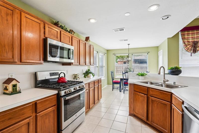 2705 Burning Tree, McKinney TX 75072 - Photo 14