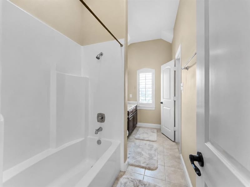 6951 Sea Harbor Drive, Grand Prairie TX 75054 - Photo 32
