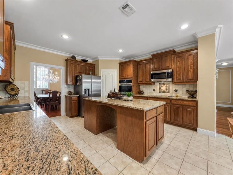 6951 Sea Harbor Drive, Grand Prairie TX 75054 - Photo 11