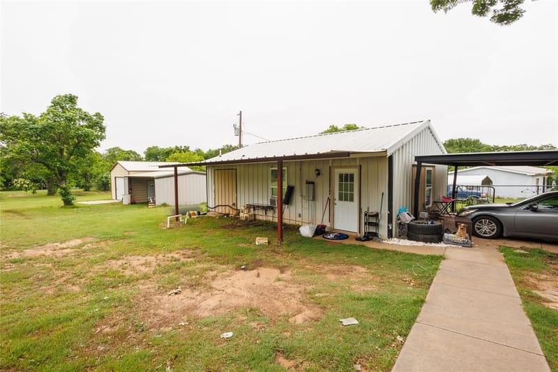 5716 Thousand Oaks Drive, Joshua TX 76058 - Photo 5