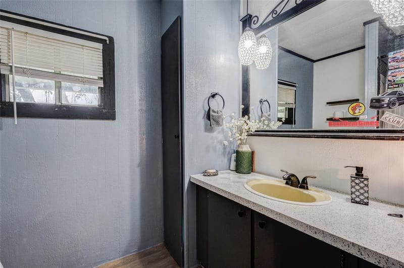 5716 Thousand Oaks Drive, Joshua TX 76058 - Photo 11