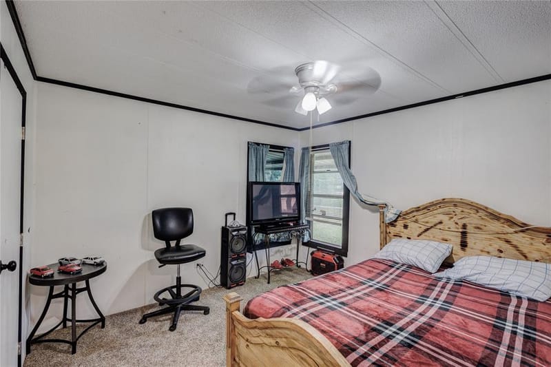 5716 Thousand Oaks Drive, Joshua TX 76058 - Photo 8