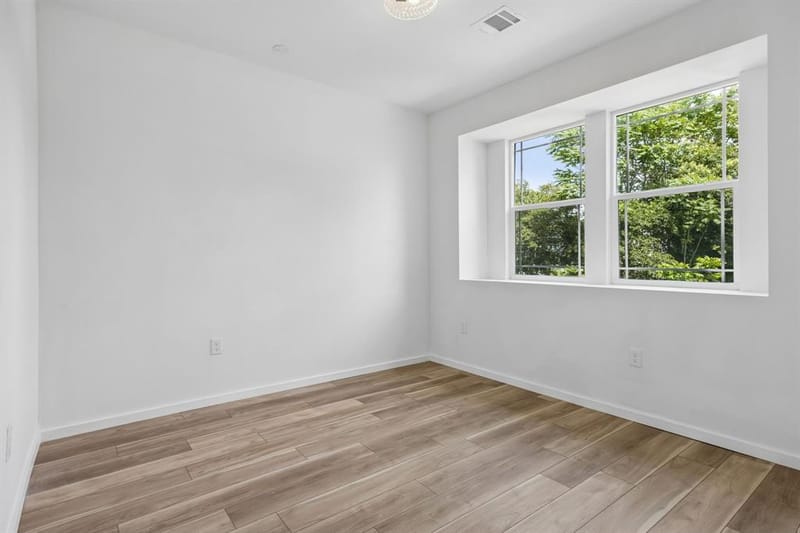 1011 S Waverly Drive, Dallas TX 75208 - Photo 6