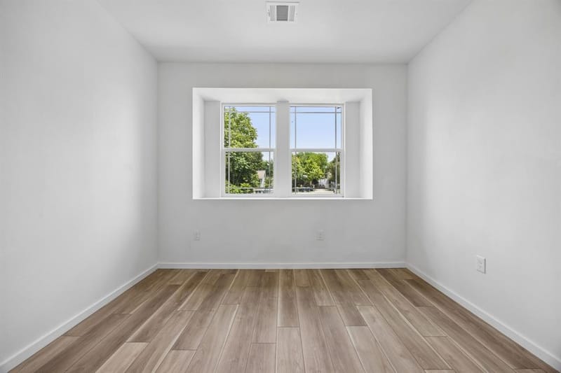 1011 S Waverly Drive, Dallas TX 75208 - Photo 5