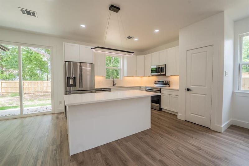103 Ross Street W, Sulphur Springs TX 75482 - Photo 6