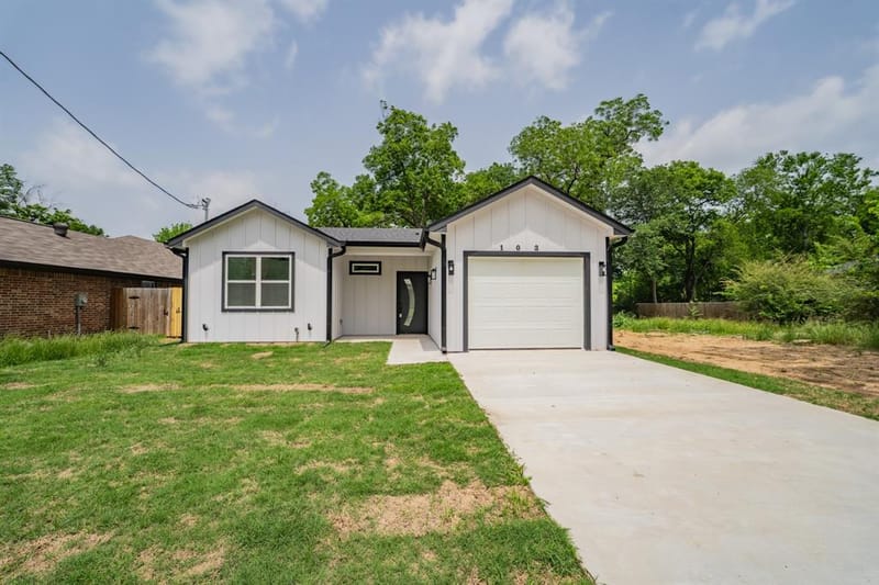 103 Ross Street W, Sulphur Springs TX 75482