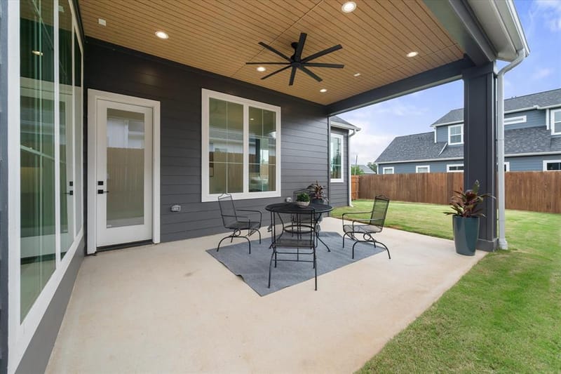 204 N Pine Street, Roanoke TX 76262 - Photo 31