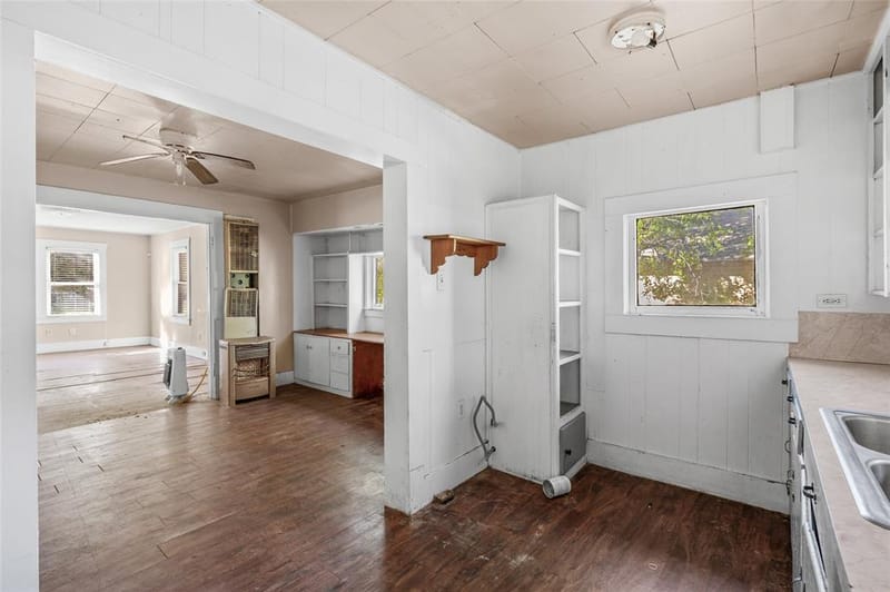 1109 W Crawford Street, Denison TX 75020 - Photo 6