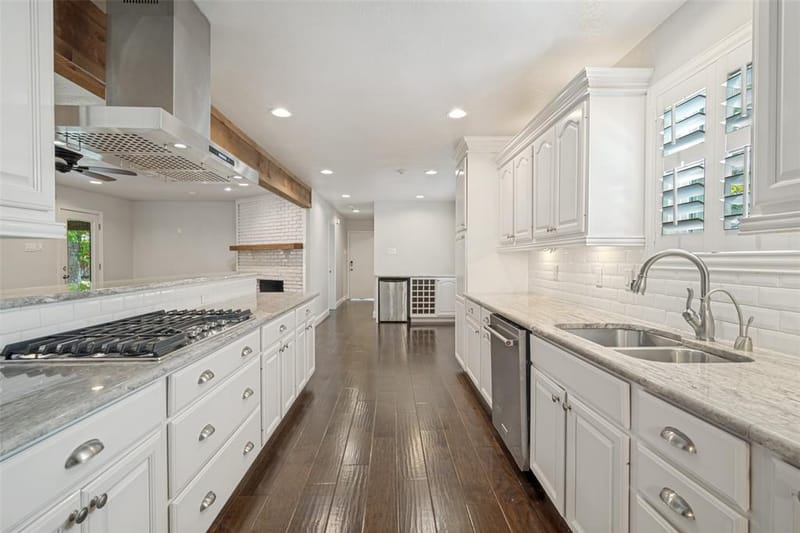 10950 Scotsmeadow Drive, Dallas TX 75218 - Photo 14