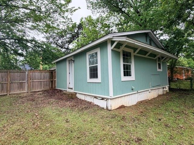 927 W Baker Street, Denison TX 75020 - Photo 13