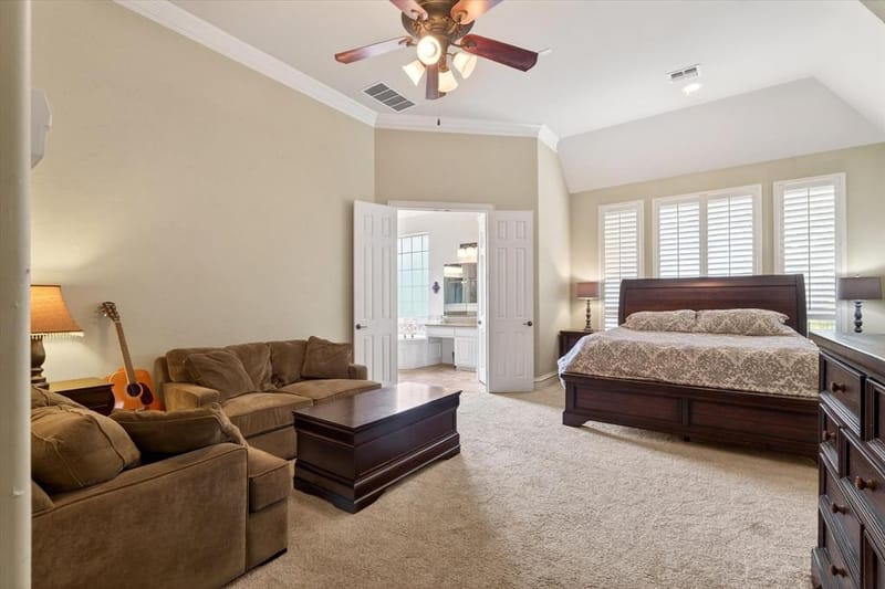 10761 Silver Dollar Drive, Frisco TX 75033 - Photo 5