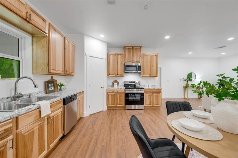 130 Private Road 35407, Sumner TX 75486 - Photo 8