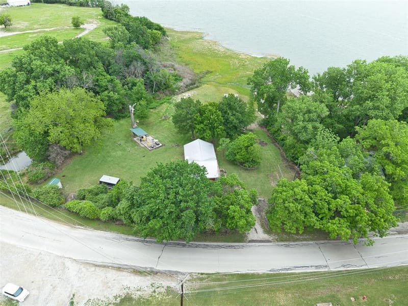 542 W Lake Drive, Weatherford TX 76087 - Photo 35